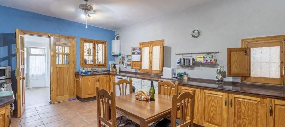 4 bedrooms House in Caniles, Spain No. 150807 17