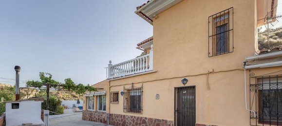 4 bedrooms House in Caniles, Spain No. 150807 11