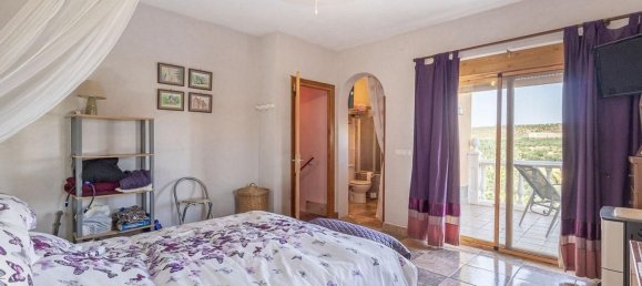 4 bedrooms House in Caniles, Spain No. 150807 42