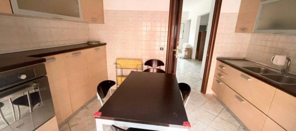 4 bedrooms Apartment in Rome, Italy No. 337899 15