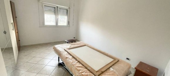 4 bedrooms Apartment in Rome, Italy No. 337899 9