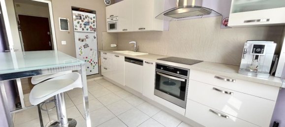 Apartamento de 3 dormitorios en Rouen, France No. 354179 5