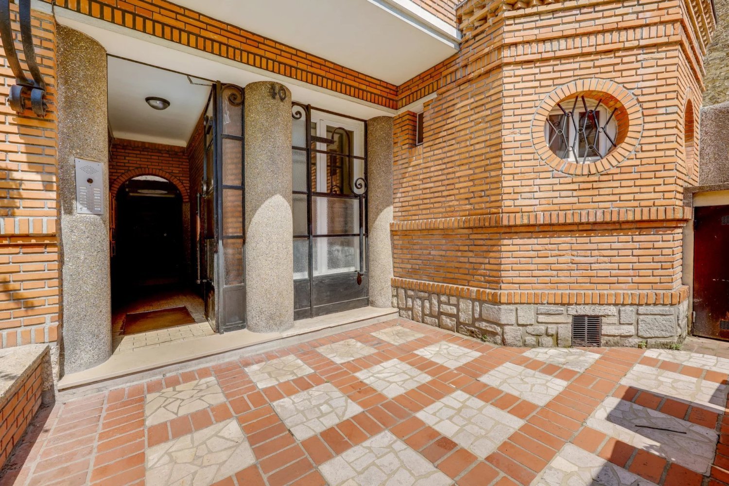 Studio in Saint-Mande, France, Nr. 168395