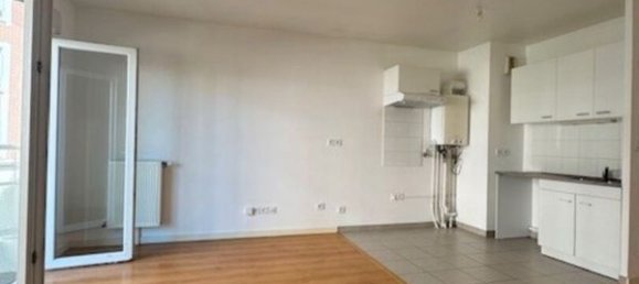 Apartamento de 1 dormitorio en Orleans, France No. 212037 6