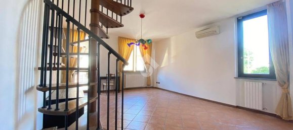 Apartamento de 2 dormitorios en Bollate, Italy No. 371722 5