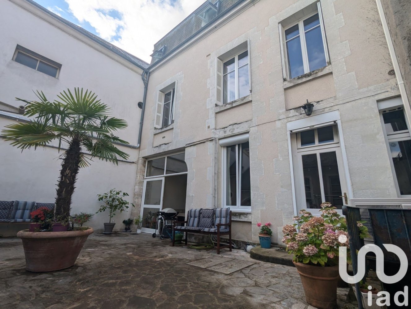 6 bedrooms House in Vendome, France No. 247881