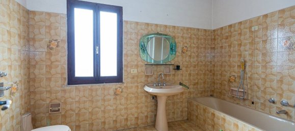 Дом с 5 спальнями в Ривольта д’Адда, Италия № 70805 42