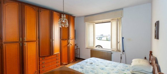 Дом с 5 спальнями в Ривольта д’Адда, Италия № 70805 19