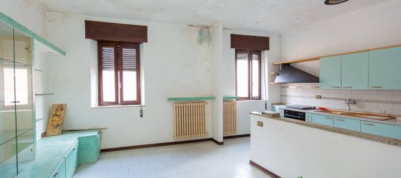 Дом с 5 спальнями в Ривольта д’Адда, Италия № 70805 32