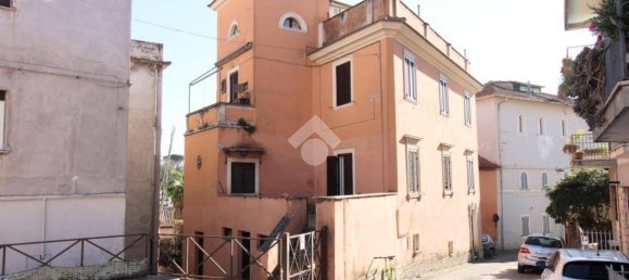 3 bedrooms Apartment in Poggio Mirteto, Italy No. 53970 2