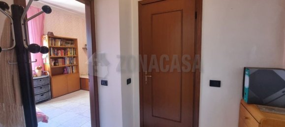 Apartamento de 2 divisões em Gallarate, Italy N.º 75782 6