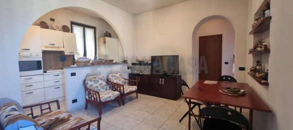 Apartamento de 2 divisões em Gallarate, Italy N.º 75782 3