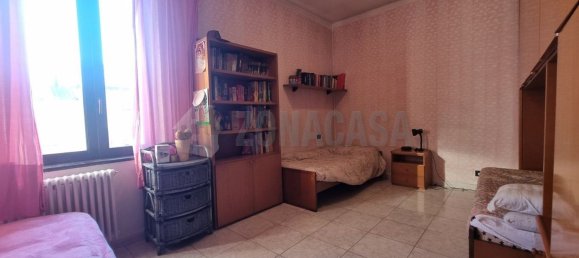 Apartamento de 2 divisões em Gallarate, Italy N.º 75782 7