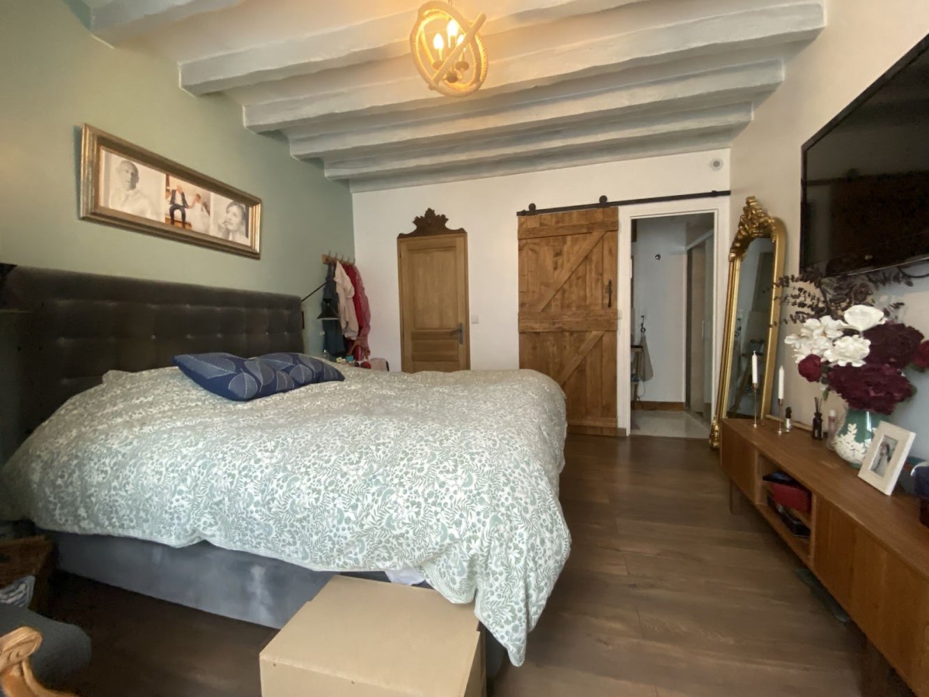 Casa de 5 dormitorios en Maintenon, France No. 59988