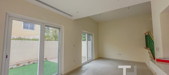 4 bedrooms Townhouse in Dubai Land, UAE No. 28929 6