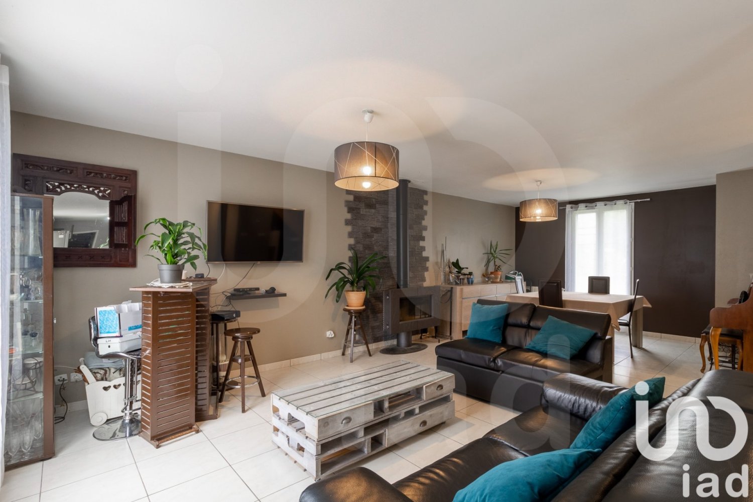 4 bedrooms House in Cuise-la-Motte, France No. 232655