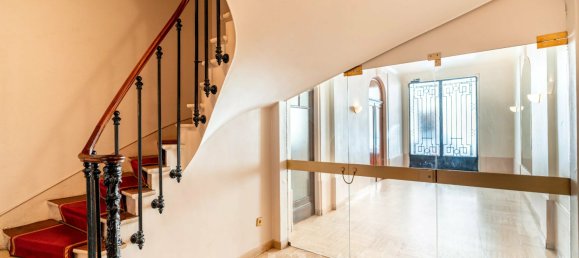 4 bedrooms Apartment in Paris, France No. 336984 21