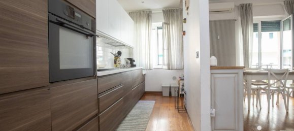 2 Schlafzimmer Wohnung in Genoa, Italy, Nr. 280957 5