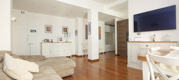 2 Schlafzimmer Wohnung in Genoa, Italy, Nr. 280957 3