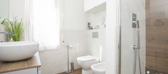 2 Schlafzimmer Wohnung in Genoa, Italy, Nr. 280957 16