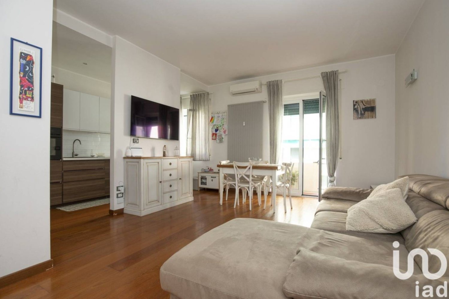 2 Schlafzimmer Wohnung in Genoa, Italy, Nr. 280957