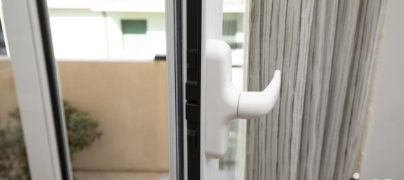 2 Schlafzimmer Wohnung in Genoa, Italy, Nr. 280957 10