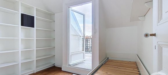 1 bedroom Apartment in Paris, France No. 162075 15