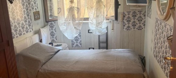 Apartamento de 4 dormitorios en Balestrate, Italy No. 315483 3