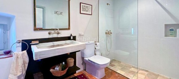 6 bedrooms House in Garrigas, Spain No. 81029 29