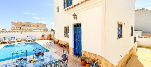 4 غرف نوم فيلا في Punta Prima, Spain رقم 12933 28