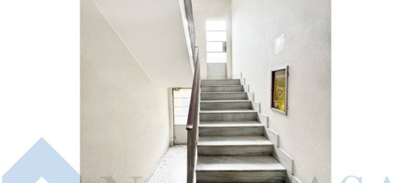 1 bedroom Apartment in Milan, Italy No. 275252 10