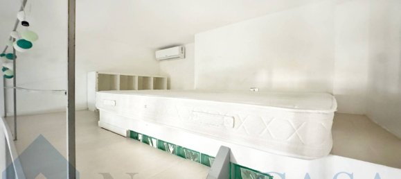 1 bedroom Apartment in Milan, Italy No. 275252 7