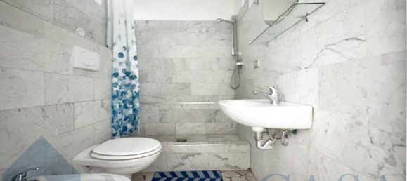 1 bedroom Apartment in Milan, Italy No. 275252 8