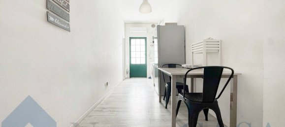 1 bedroom Apartment in Milan, Italy No. 275252 4