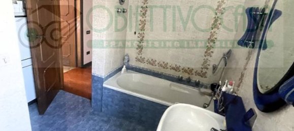 4-salle Appartement à Trezzano sul Naviglio, Italy No. 43504 25