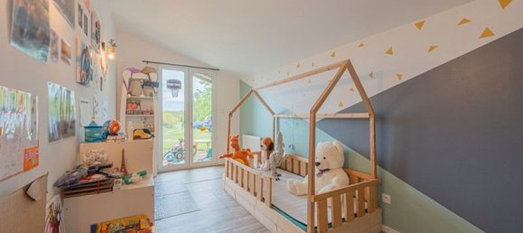 3 bedrooms House in Thil, France No. 339004 7