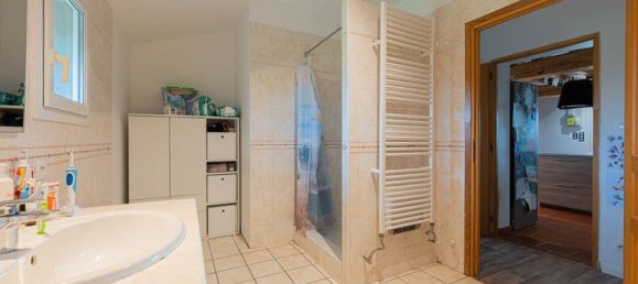 3 bedrooms House in Thil, France No. 339004 8