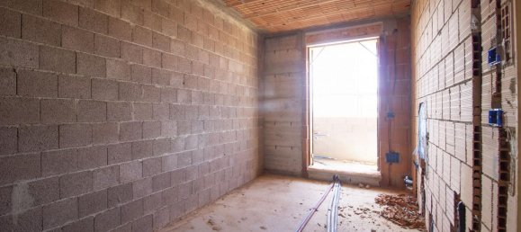 Apartamento de 3 divisões em Prato, Italy N.º 25301 26