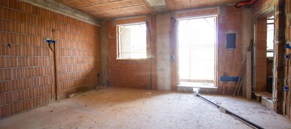 Apartamento de 3 divisões em Prato, Italy N.º 25301 11