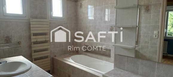 4 bedrooms House in Vienne, France No. 197618 8