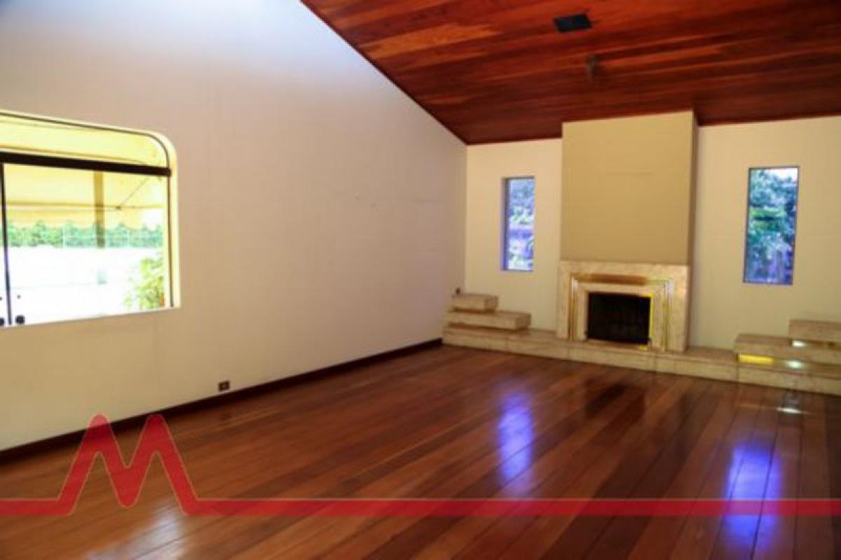 Дом с 3 спальнями в Сан-Паулу, Бразилия № 587835