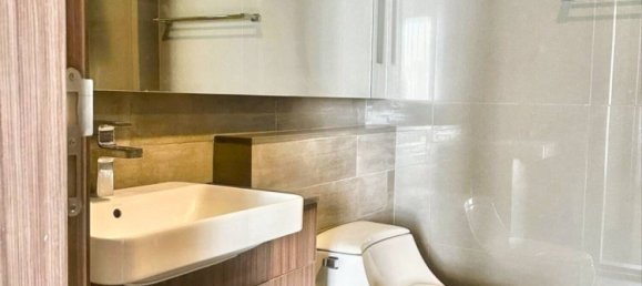 2 bedrooms Condo in Bangkok, Thailand No. 24850 6