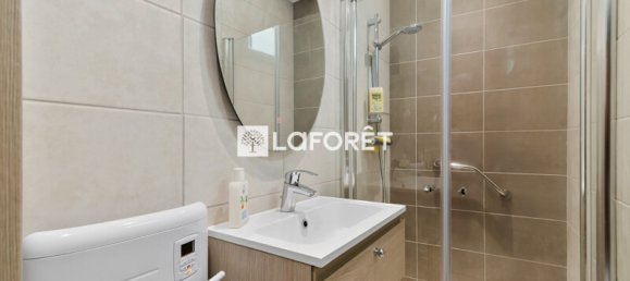 Casa de 3 dormitorios en Suresnes, France No. 188280 9