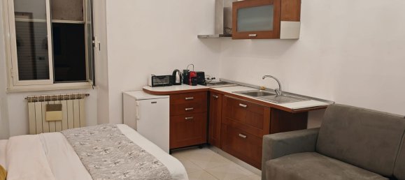 4 bedrooms Apartment in Rome, Italy No. 313117 13