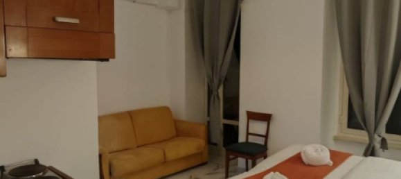 4 bedrooms Apartment in Rome, Italy No. 313117 4