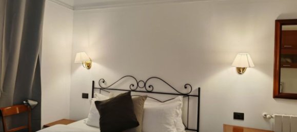 4 bedrooms Apartment in Rome, Italy No. 313117 7
