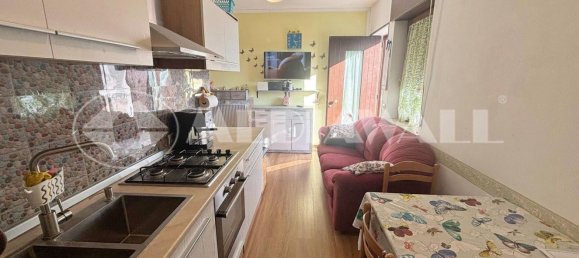 6 rooms House in Pordenone, Italy No. 19757 4