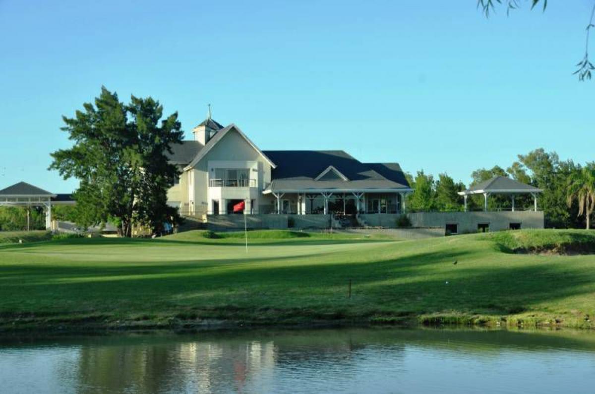 6 bedrooms House in Tigre, Argentina No. 51905