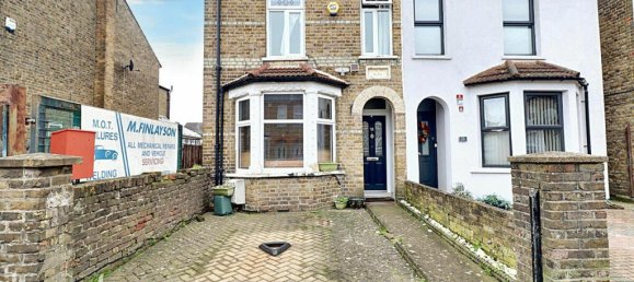 3 bedrooms House in West Drayton, United Kingdom No. 5068 2