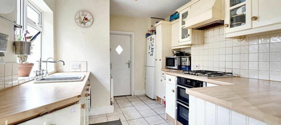 3 bedrooms House in West Drayton, United Kingdom No. 5068 4